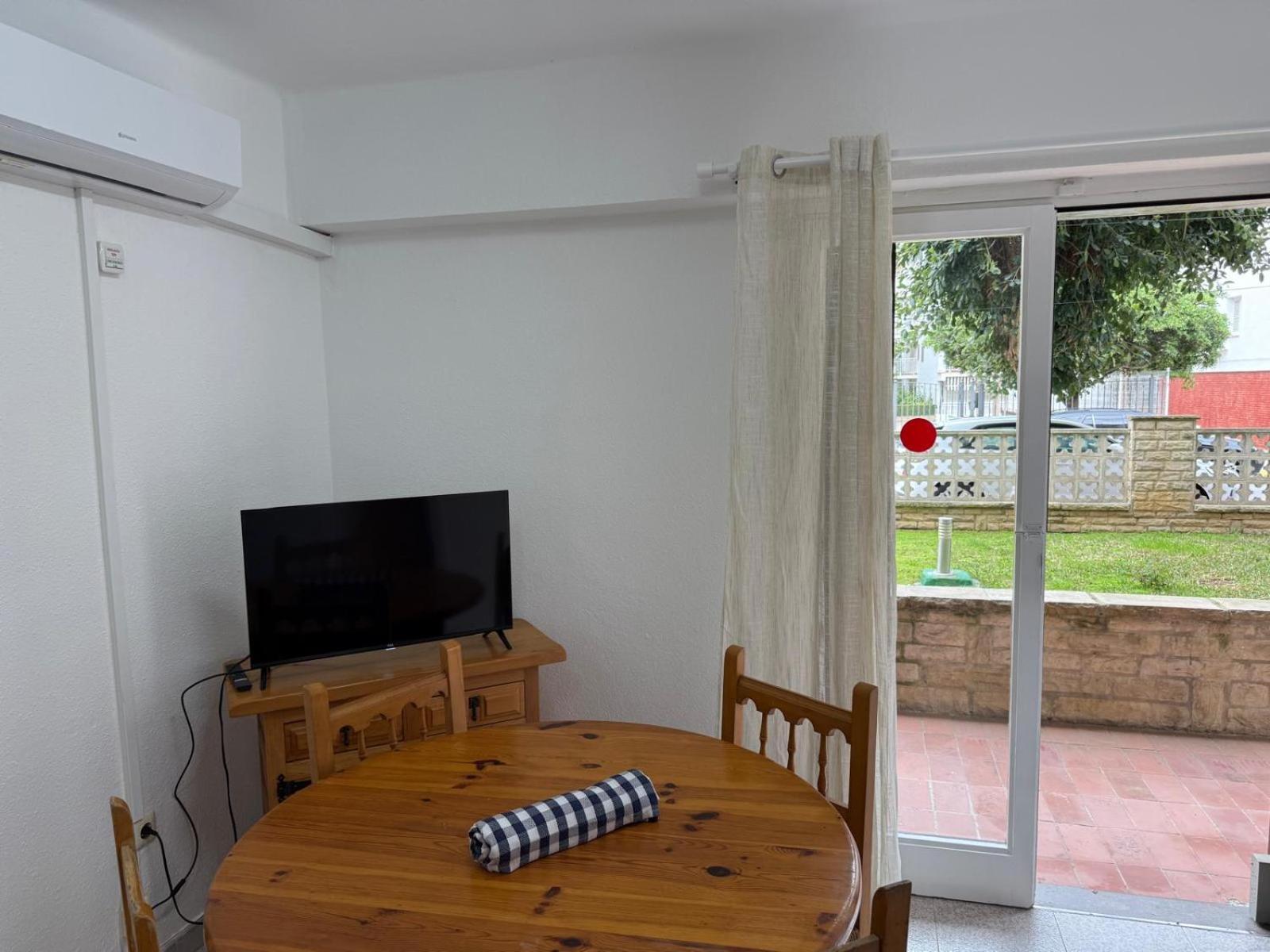 Apartamentos Flandria Salou Buitenkant foto